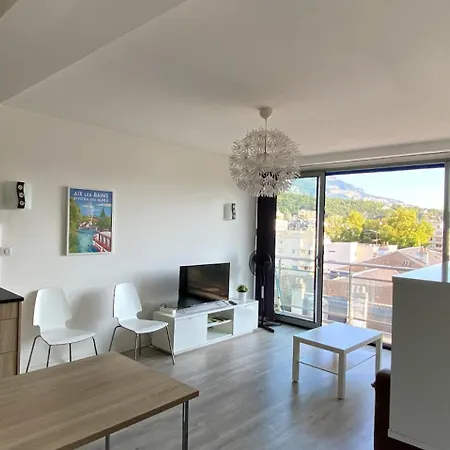 Moderne Et Lumineux Centre Aix Les Bains Apartment Aix-les-Bains
